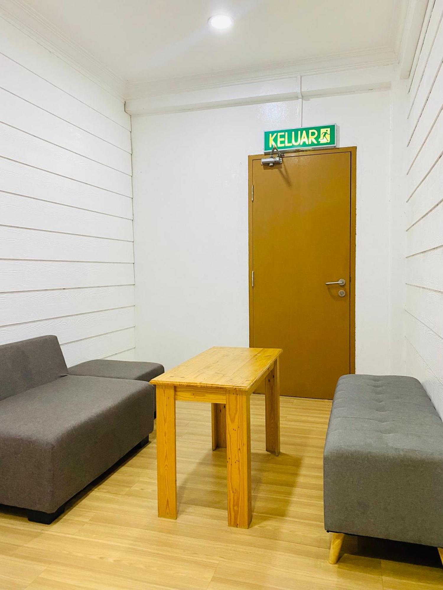 Suza Hostel Tumpat エクステリア 写真