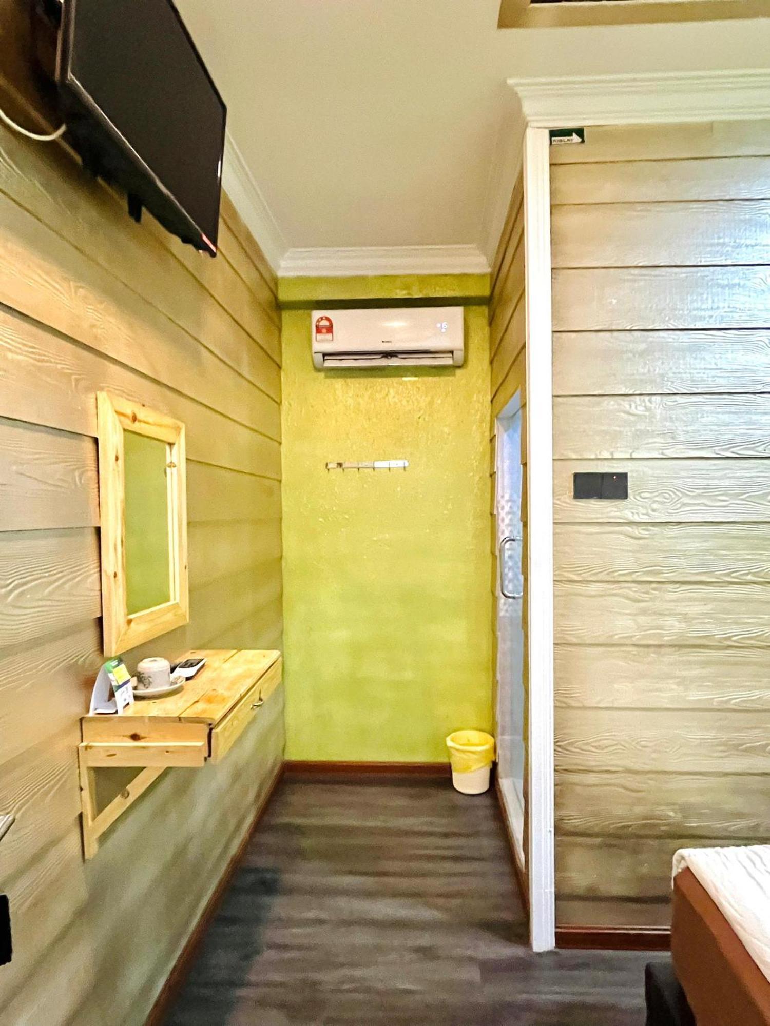 Suza Hostel Tumpat エクステリア 写真