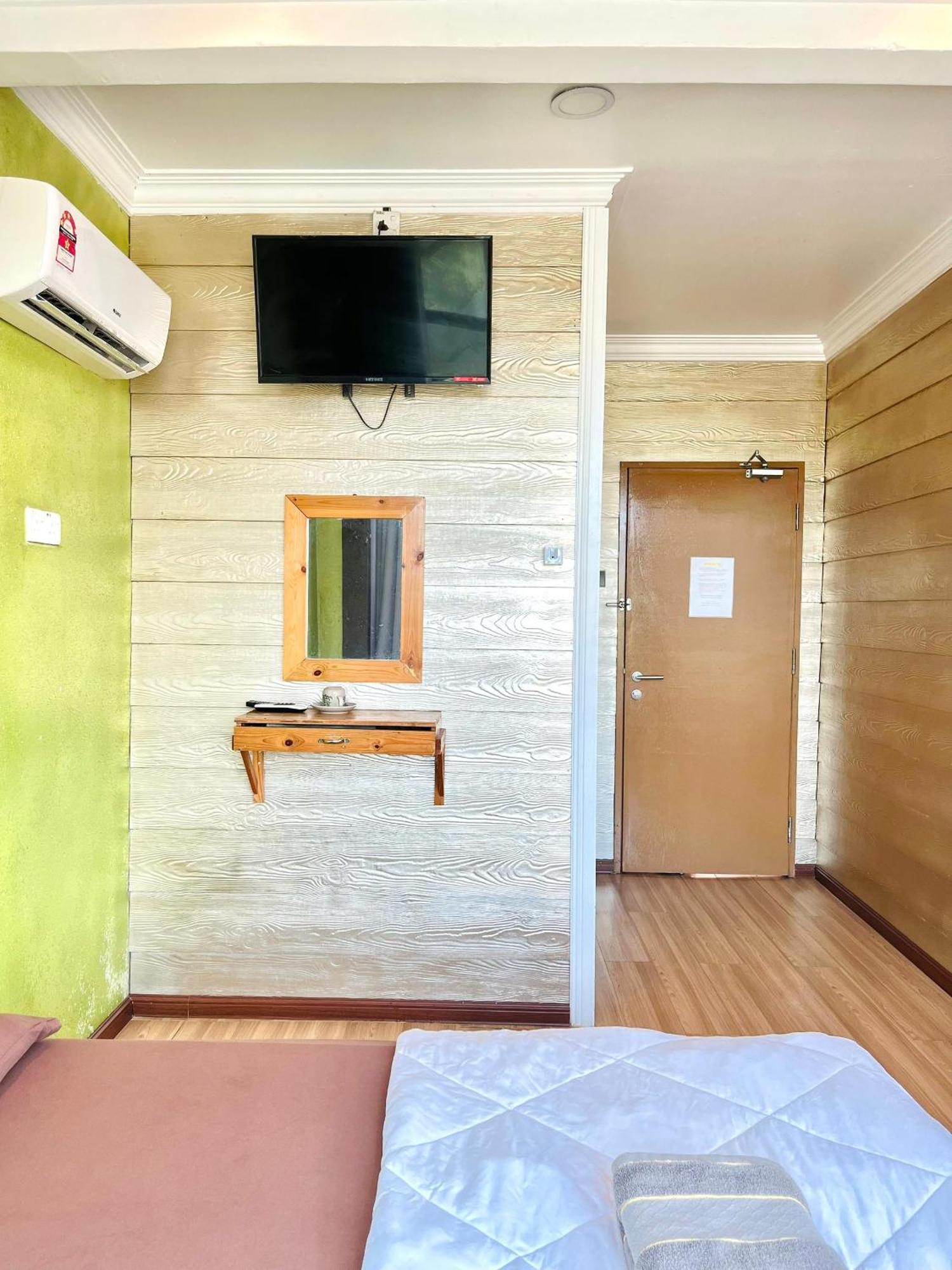 Suza Hostel Tumpat エクステリア 写真