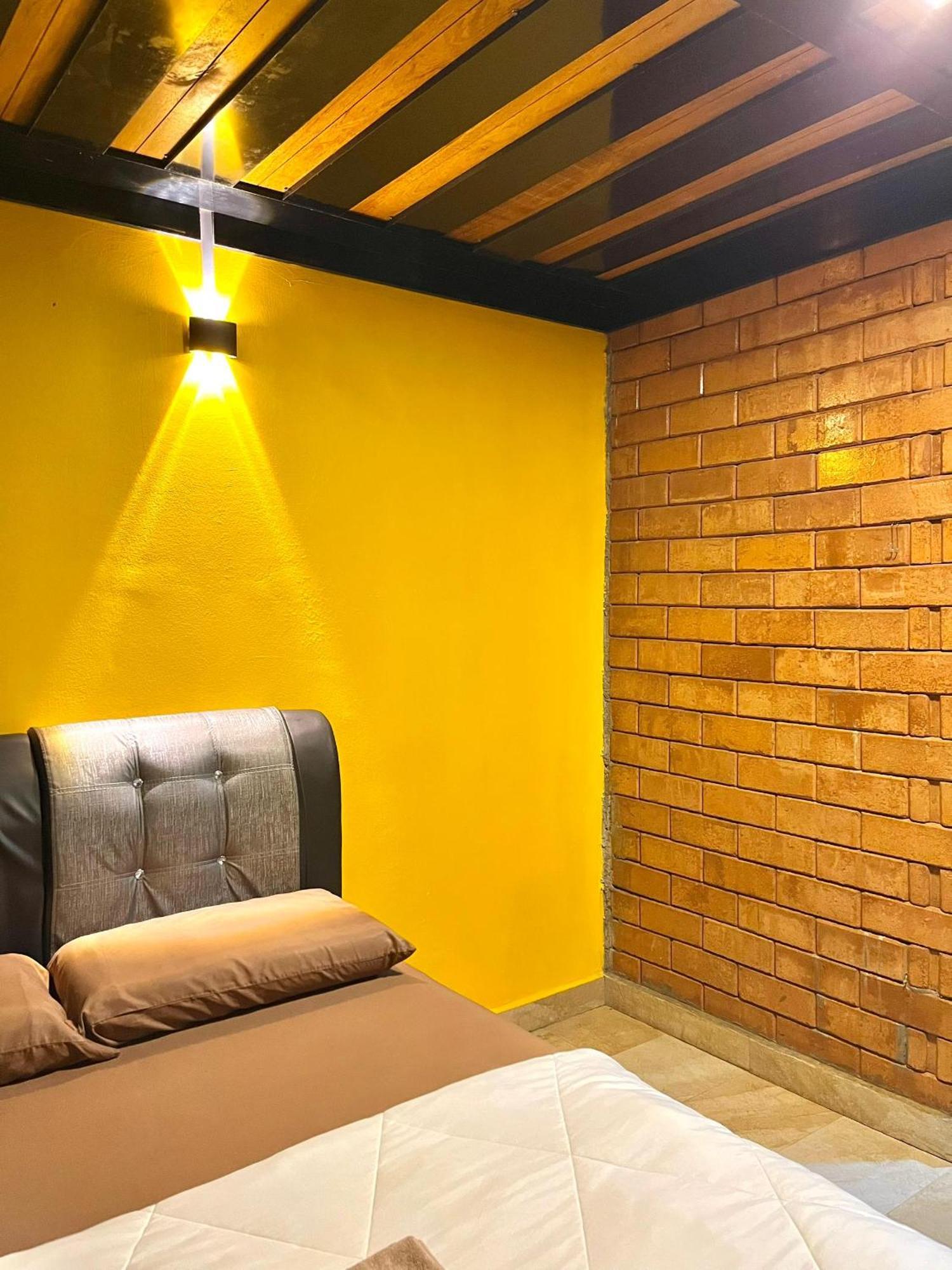 Suza Hostel Tumpat エクステリア 写真